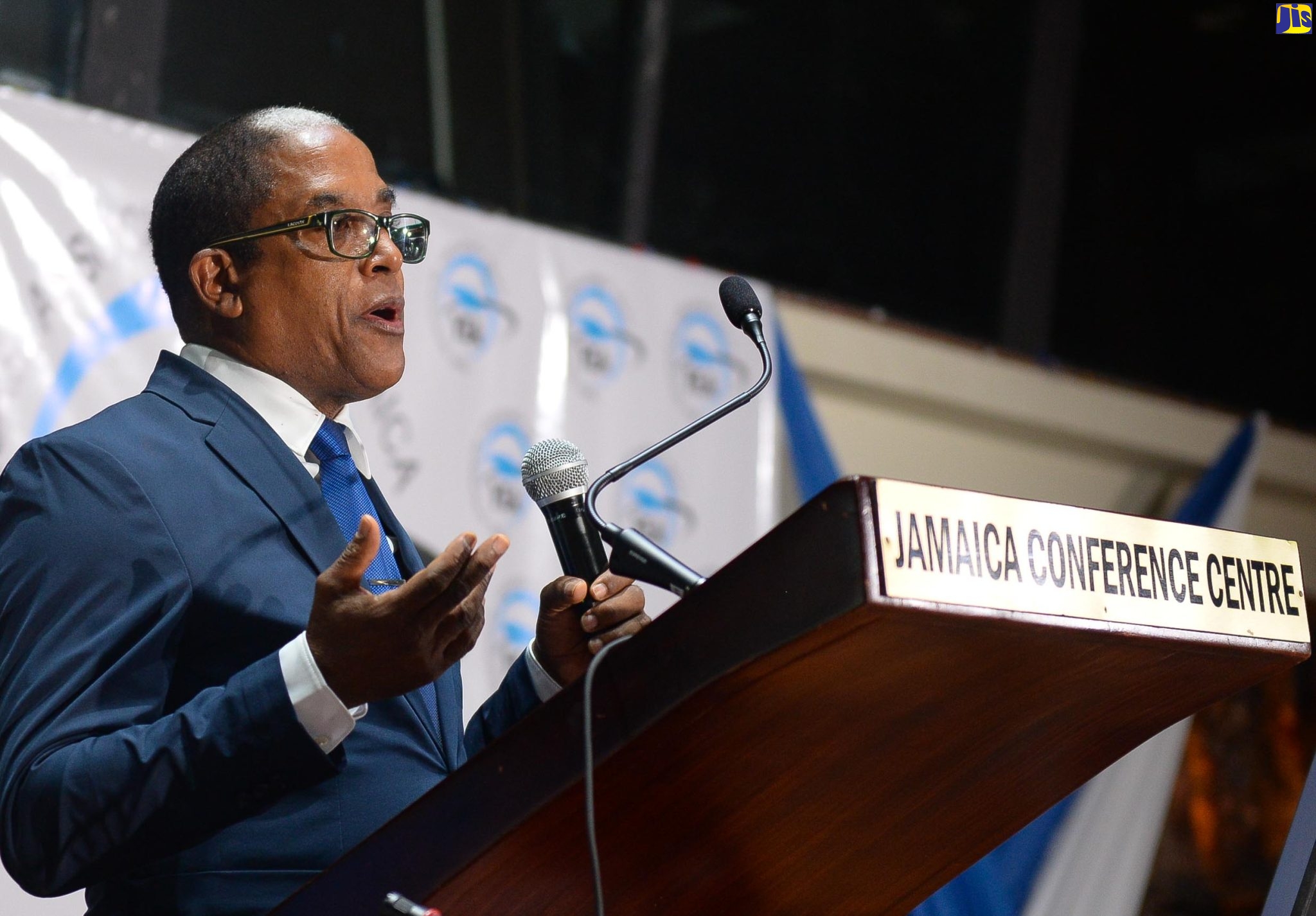 PHOTOS: Dr. Dunn Attends Yea’s Young Entrepreneur Summit and Expo