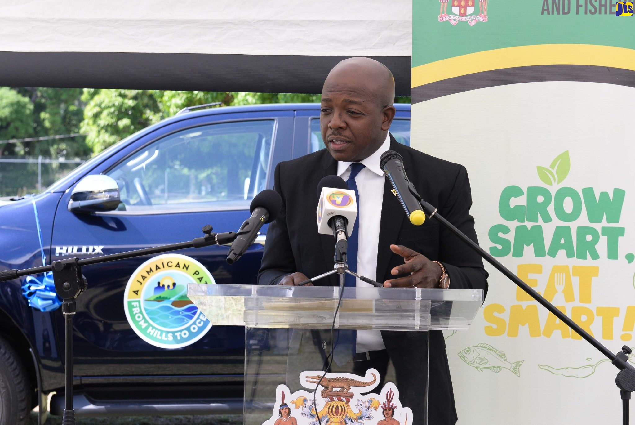 Agriculture Ministry Gets Vehicle for ‘A Jamaican Path From Hills to Ocean’ Project