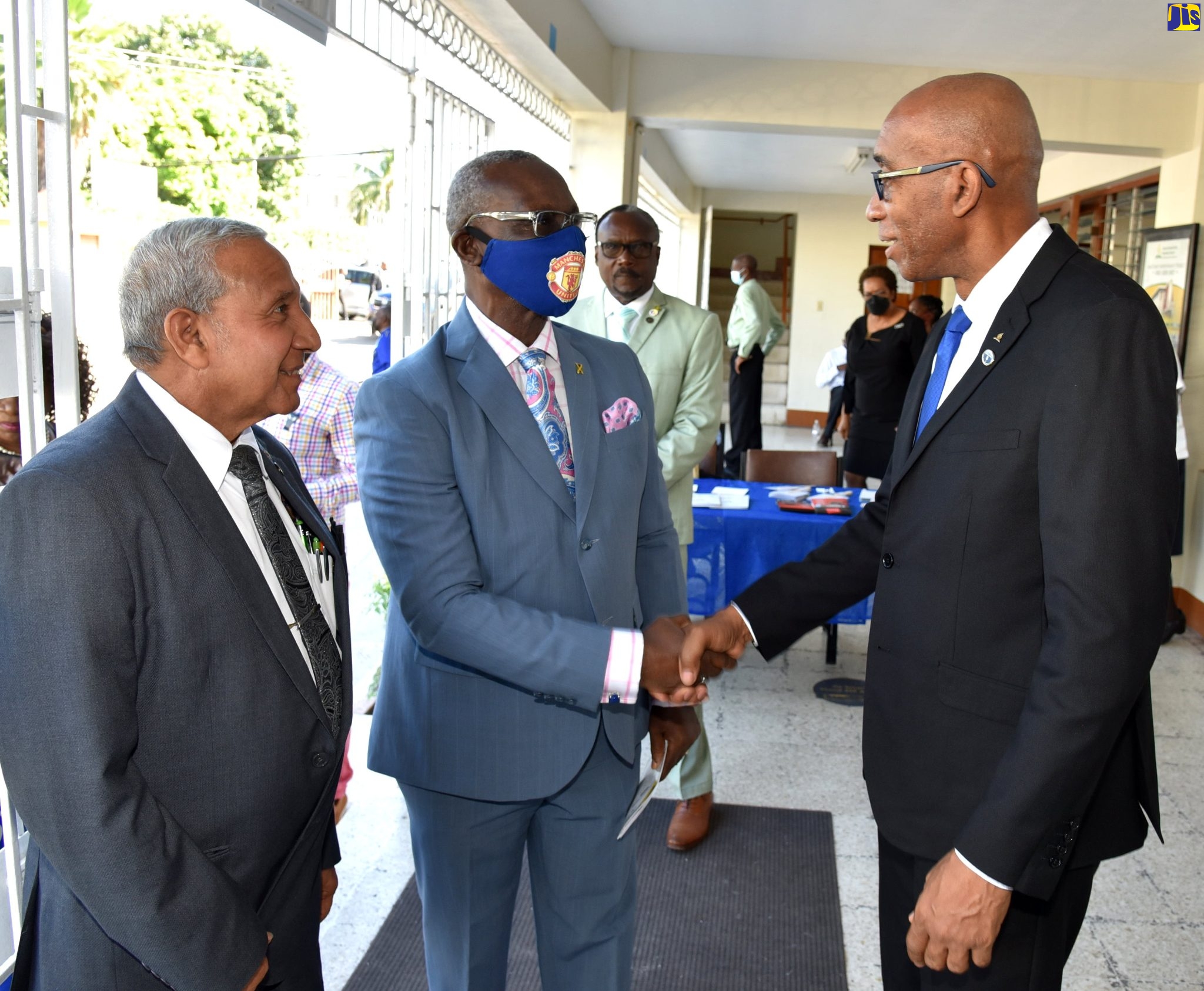 Jamaicans Encouraged to Support Local Authorities