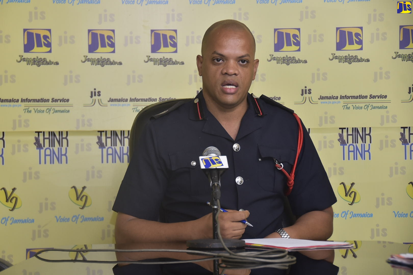 Senior Deputy Superintendent and Public Relations Officer of the Jamaica Fire Brigade, Emeleo Ebanks, speaks at a JIS ‘Think Tank’.