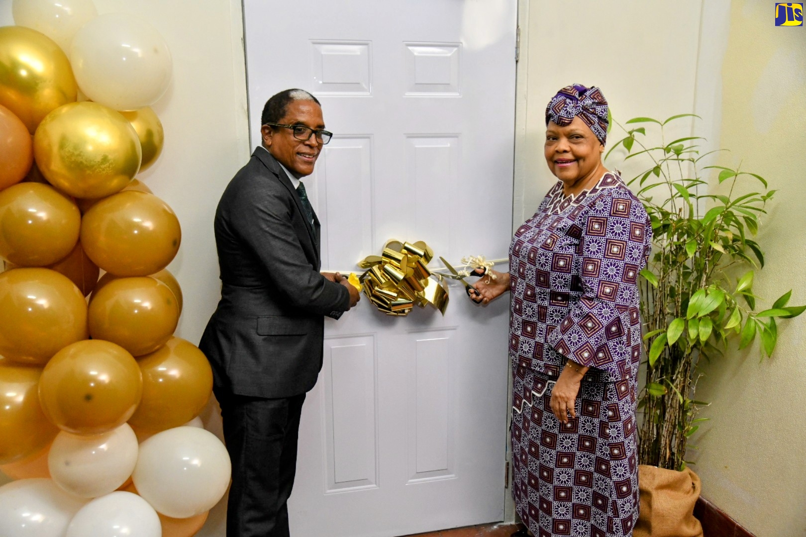 JBDC Opens Essential Oil Incubator