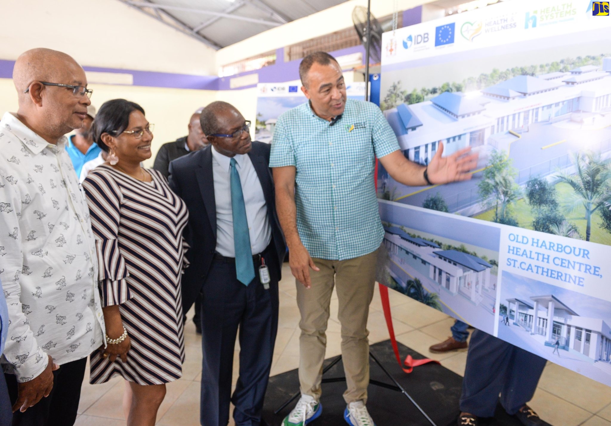 Government Explores Long-Term Leasing of Medical Equipment
