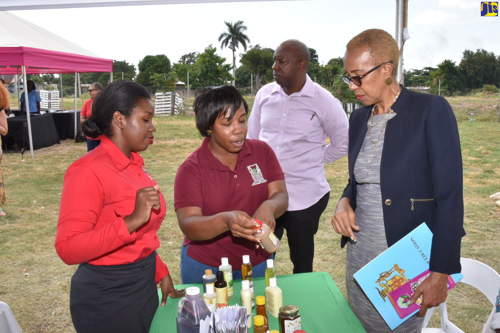 PHOTOS: Minister Williams Attends Youth for Excellence ‘Farm the Future’ Symposium