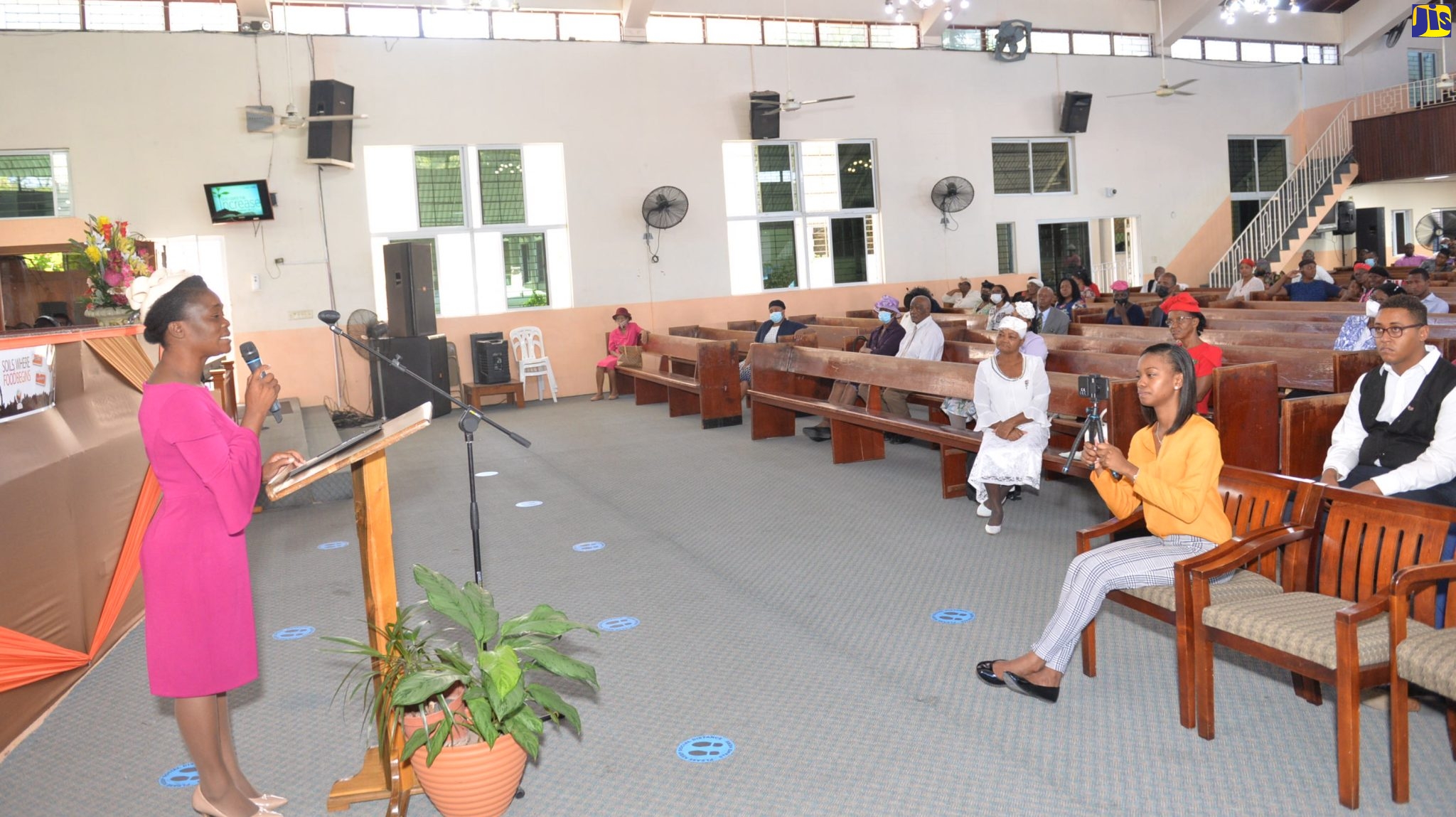 PHOTOS: World Soil Day Church Service