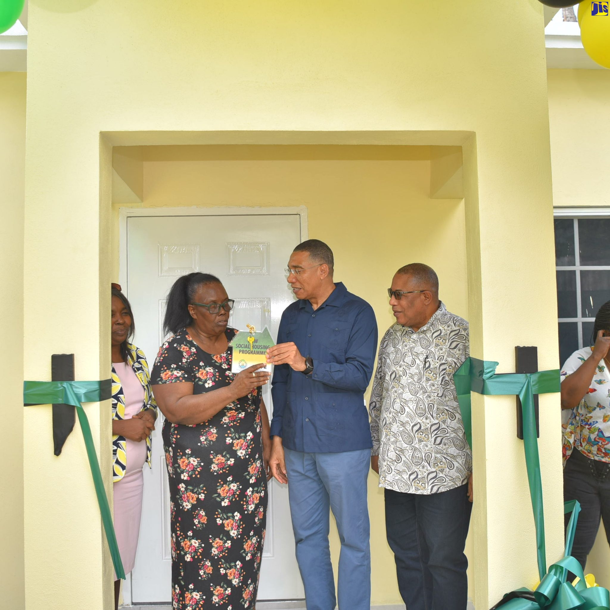 PHOTOS: PM Hands Over House in Callaloo Mews