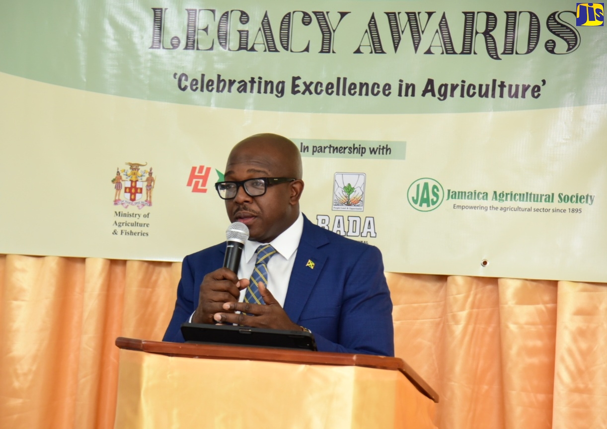 20 Receive Agricultural Legacy Award