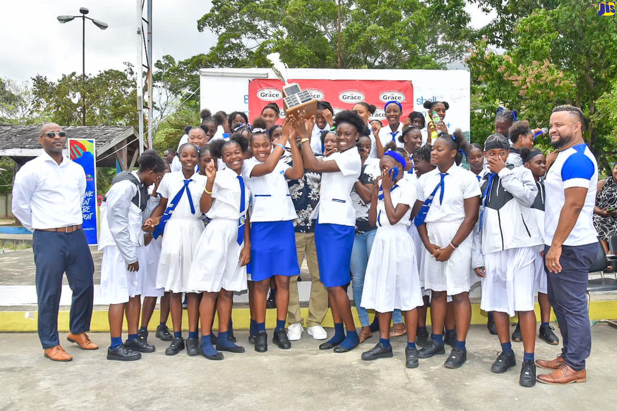 PHOTOS: Hydell Celebrates Champs Win