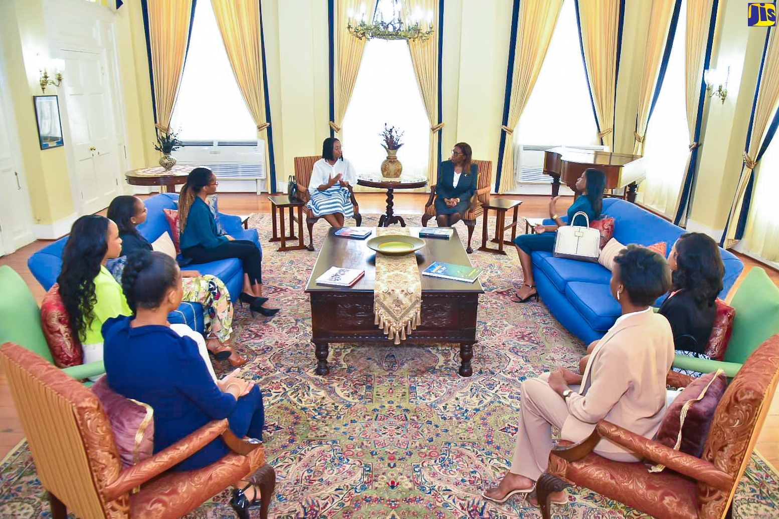 PHOTOS: Beauties Call on Deputy G-G