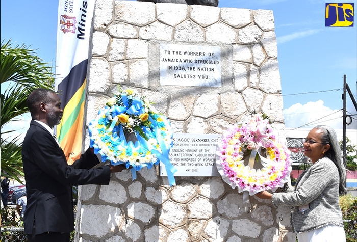 PHOTOS: Wreath-Laying Ceremony at Aggi Bernard Monument