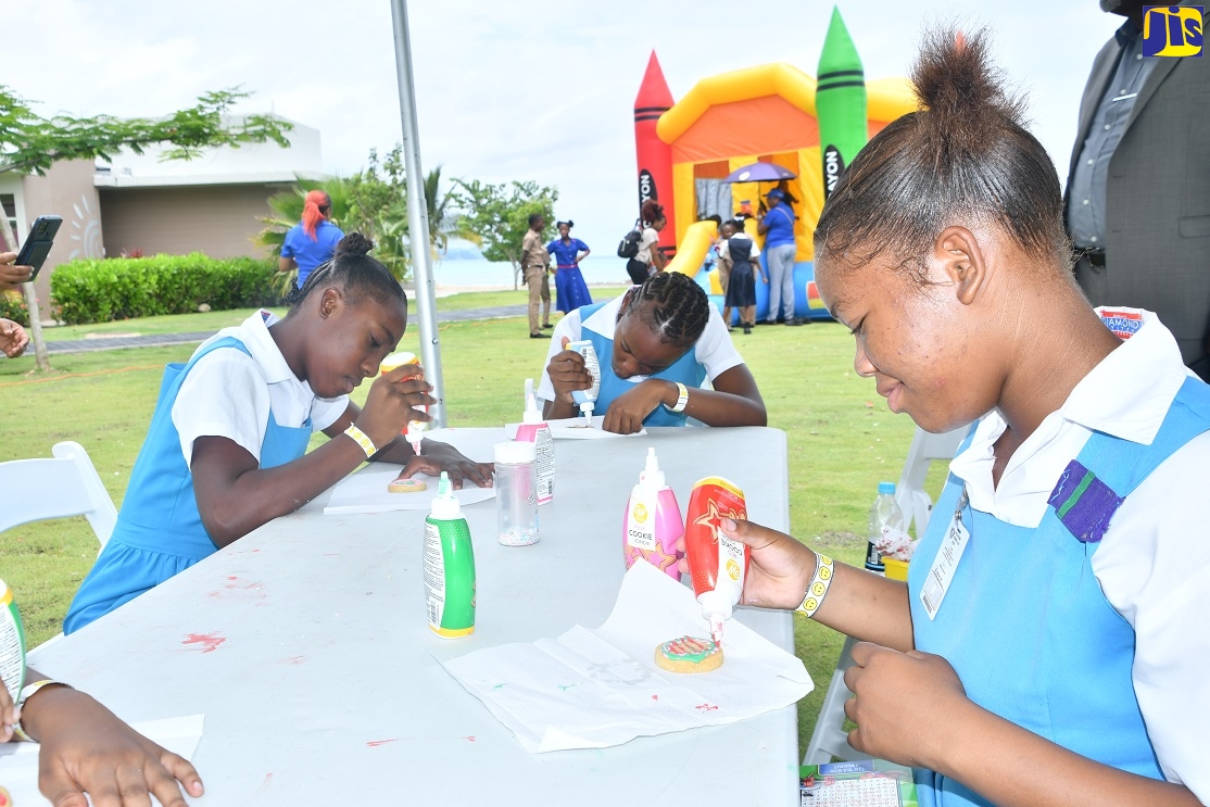 Students in the West Benefit from Mental Health Playday