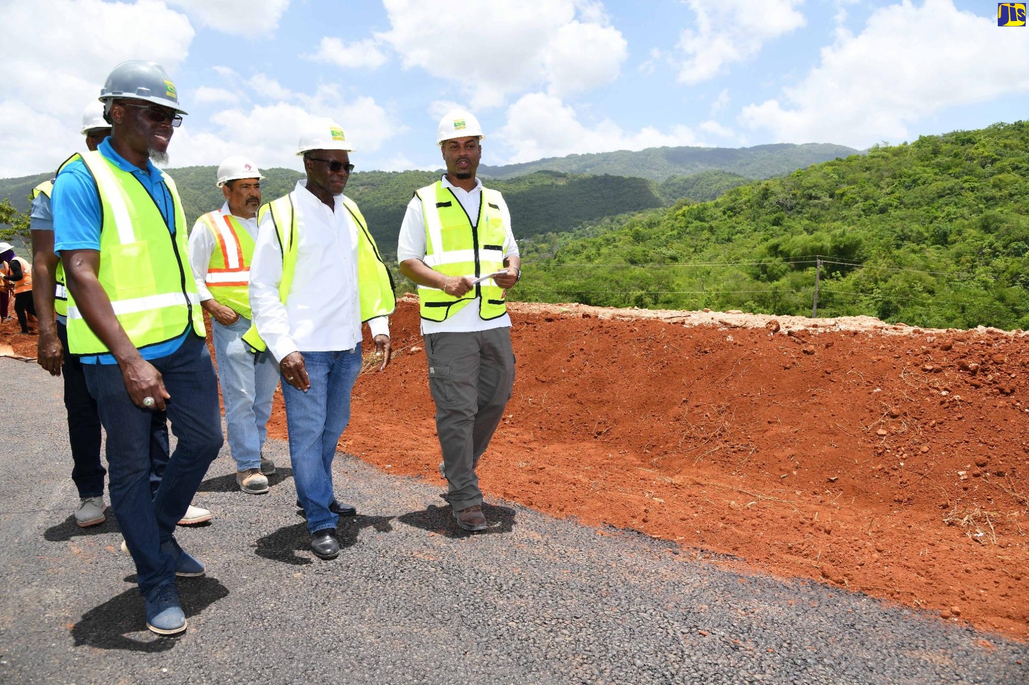May Pen to Williamsfield Highway on Track for August Completion