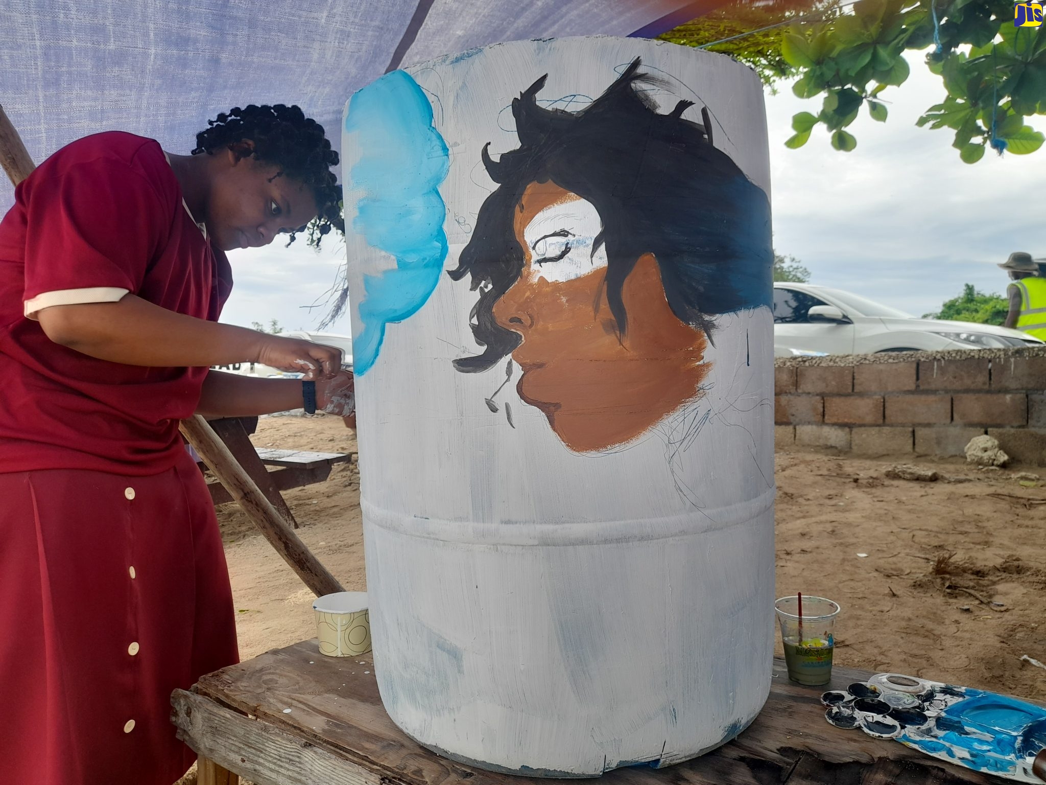 Volunteers Remove Plastic Waste from Fisherman’s and Dead-End Beaches