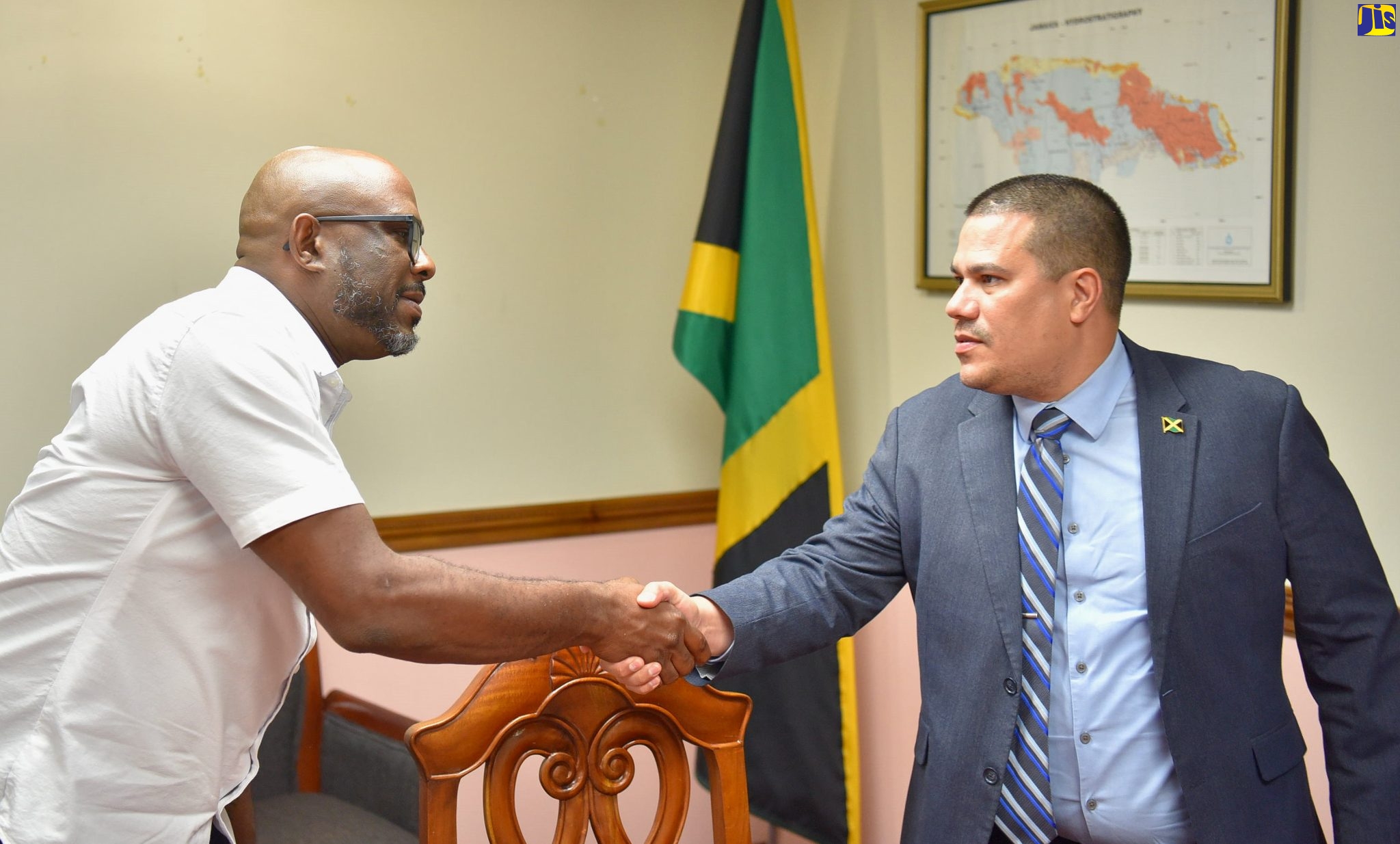 PHOTOS: Minister Samuda Meets with Motor Assured Executives