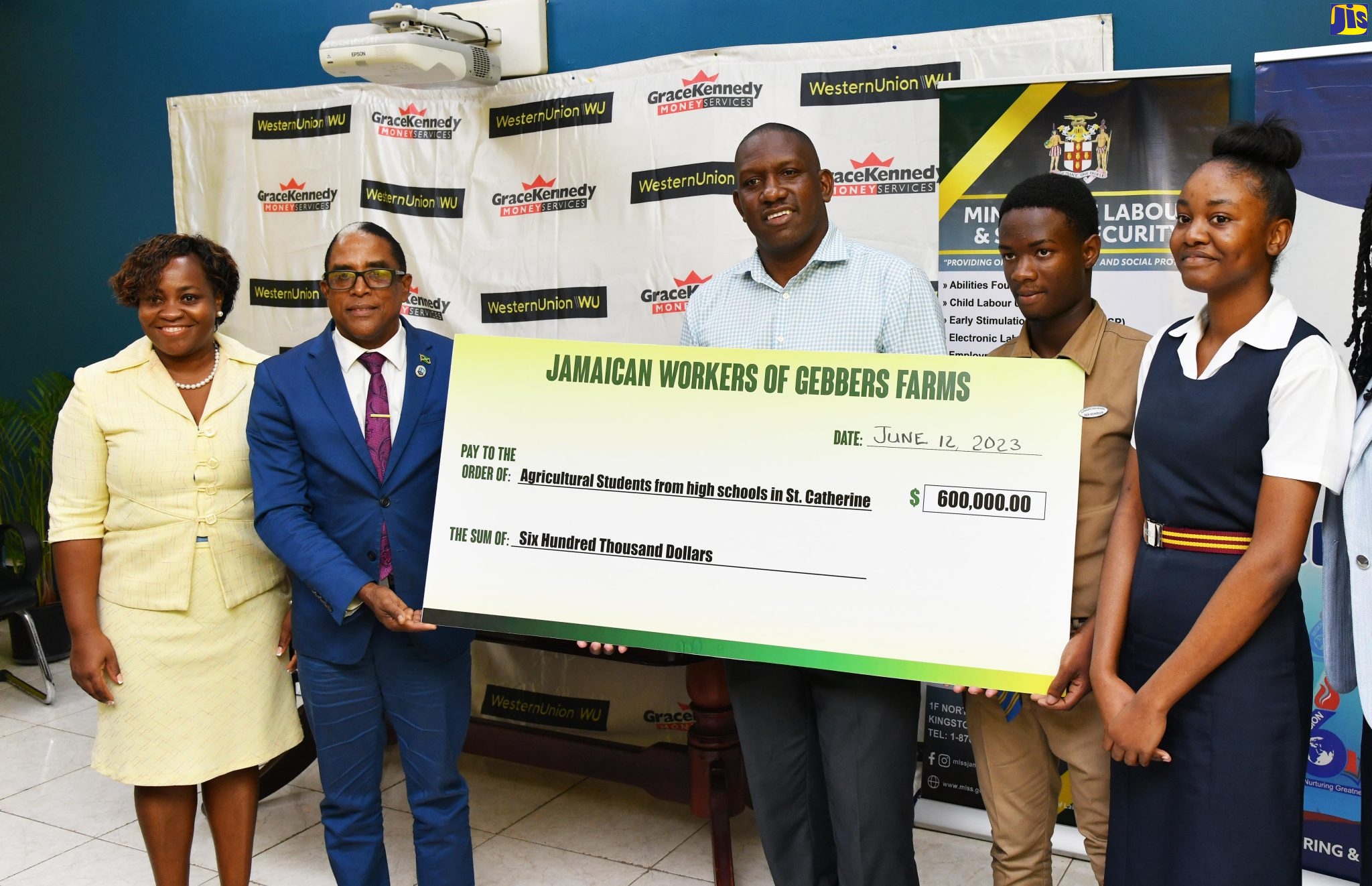 US Farm Workers Make Donation to St. Catherine Agriculture Students