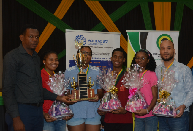 Farm Heights Wins SDC ‘Reach the Youth’ Quiz Competition