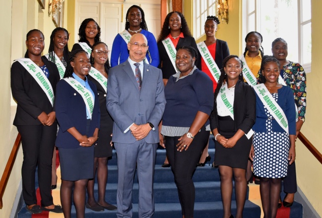 PHOTOS: Parish Farm Queens Call on G-G