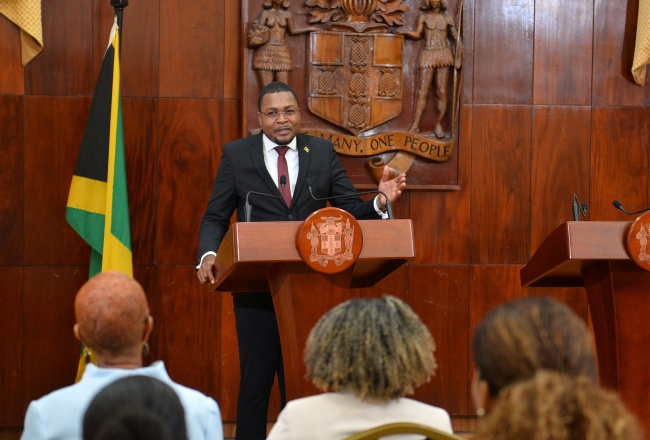 Information Minister Says Government Acted Within the Law to Extend Retirement Age
