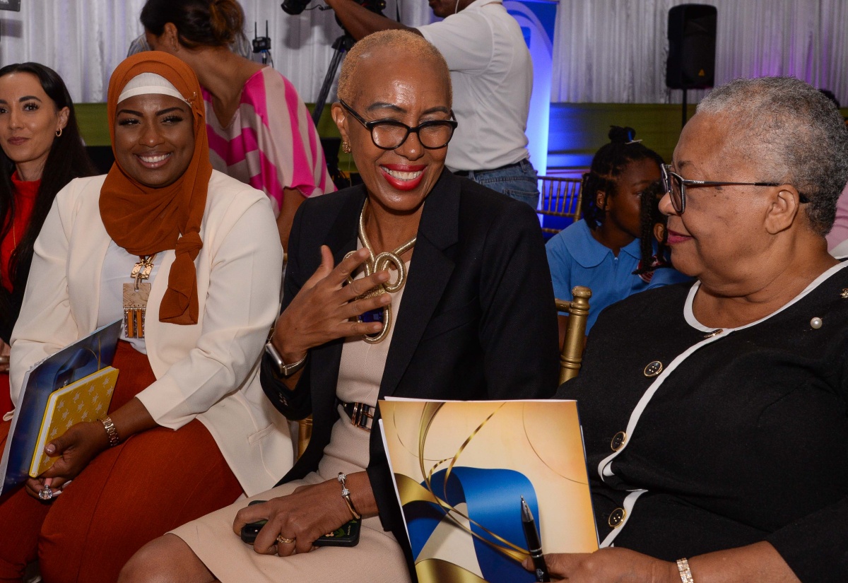 Education Minister Endorses JSE Primary School Stock Market Education Programme