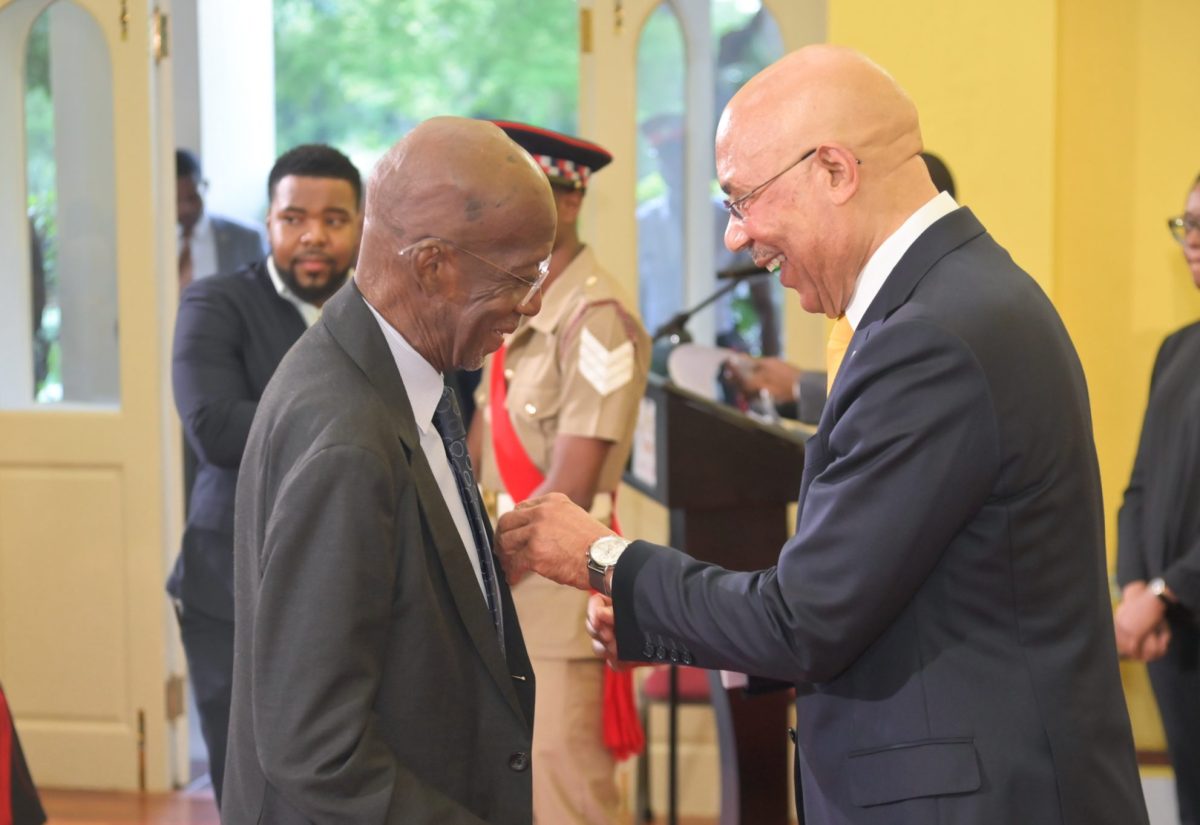 G-G Awards Medal of Honour for Outstanding Service