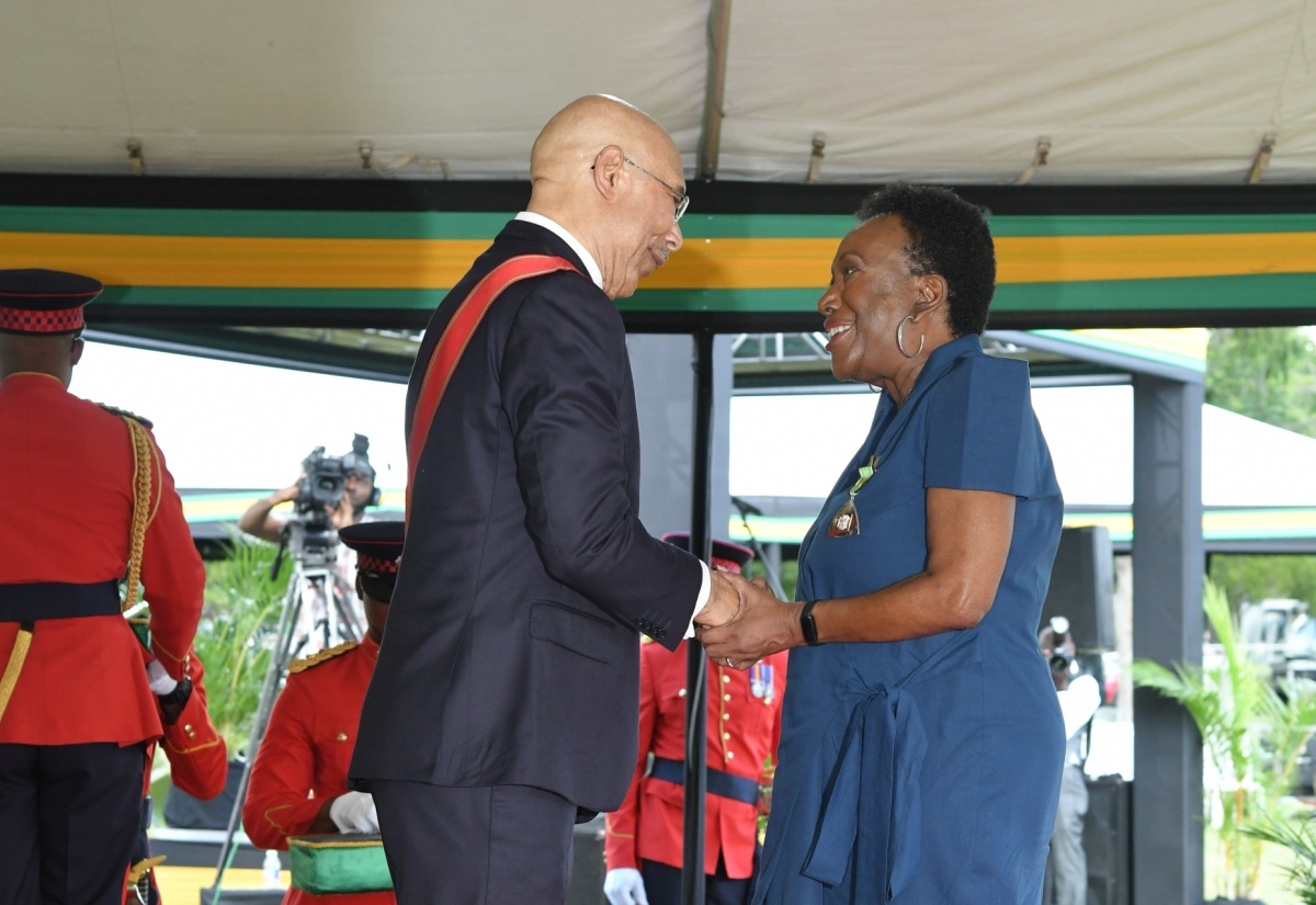 Renowned Filmmaker, Natalie Thompson, Dedicates National Award to Local Industry