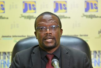 Head of the Jamaica Cyber Incident Response Team (JaCIRT), Lieutenant Colonel Godphey Sterling, addressing a recent Jamaica Information Service (JIS) ‘Think Tank’.

