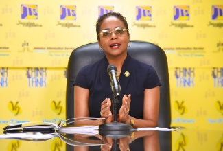 Minister of Legal and Constitutional Affairs, Hon. Marlene Malahoo Forte, addresses a Jamaica Information Service (JIS) ‘Think Tank’ at the Agency’s Head Office in Kingston on Thursday (November 23).