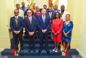 Governor-General, His Excellency the Most Hon. Sir Patrick Allen (front, centre), shares a photo opportunity with the finalists in the annual LASCO/Ministry of Education and Youth/Jamaica Teaching Council, Principal of the Year Awards, during a courtesy call at King’s House on Wednesday (November 29). He is joined by (from front, left) Director, Jamaica Teaching Council (JTC), Dr. Joseph Thomas; Executive Chairman, LASCO, James Rawle; Chief Executive Officer, JTC, Dr. Winsome Gordon; and Marketing and Communications Manager, LASCO, Danielle Cunningham.

 