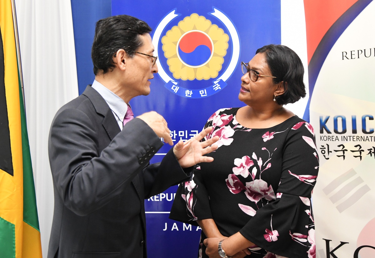 KPH Gets Medical Supplies from Korea