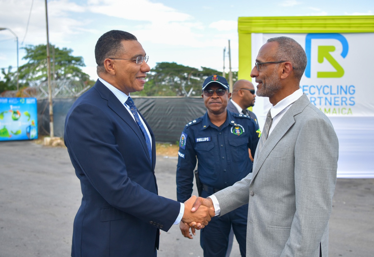 Gov’t Pursuing Development of Policy for Mandatory Plastic Waste Separation and Recycling