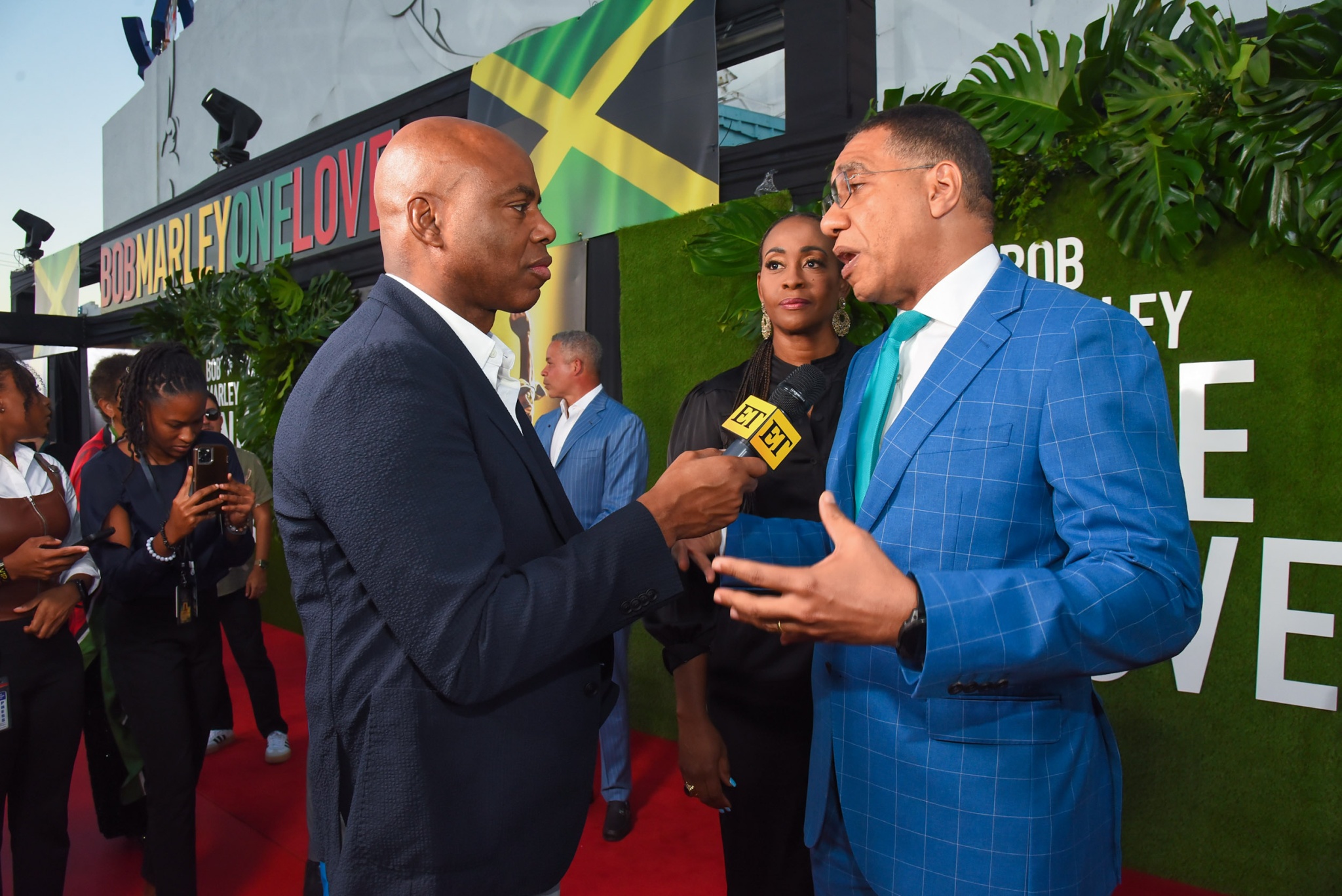 photos-pm-at-one-love-premiere-jamaica-information-service