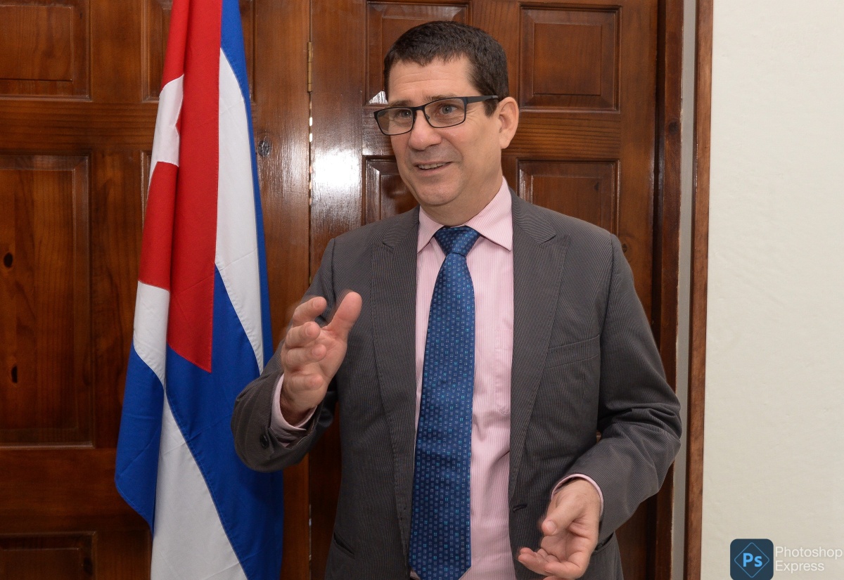 More Jamaicans to Study in Cuba