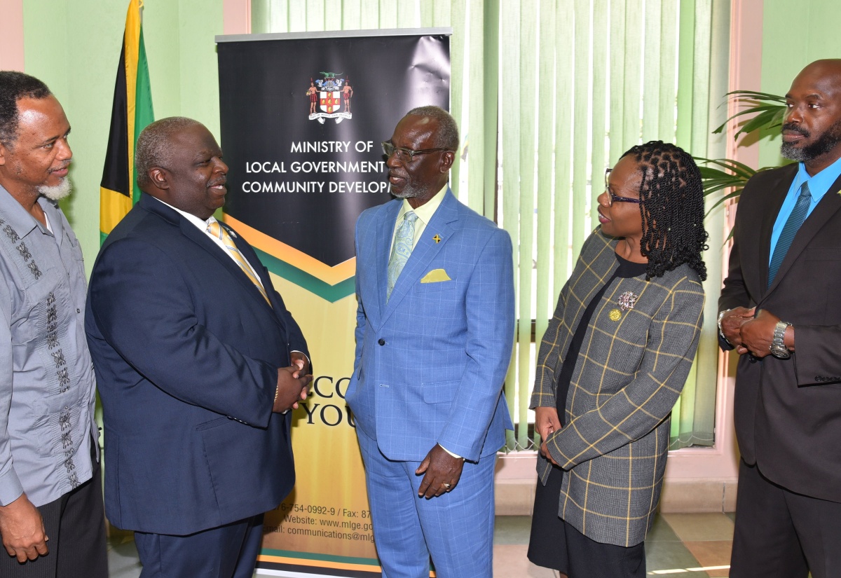Minister Mckenzie Commits to Strengthening Ties with The Bahamas