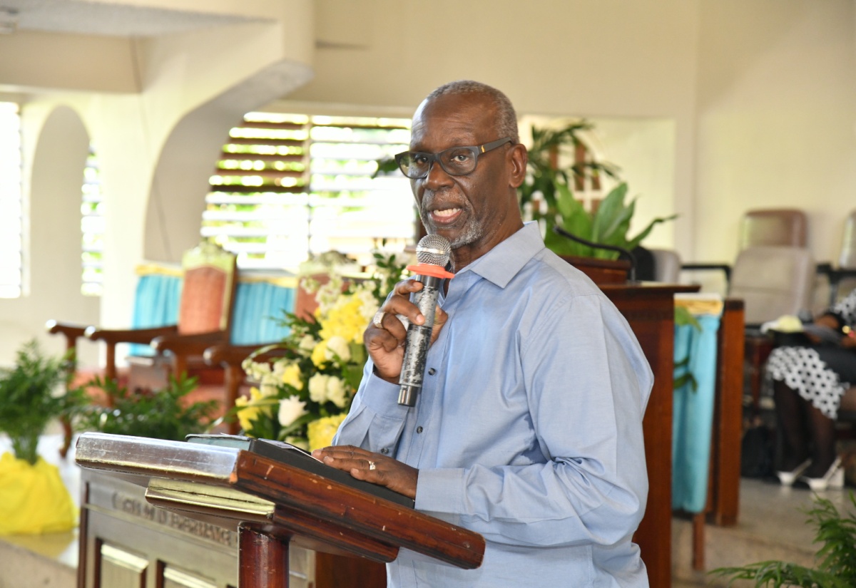 Minister of Local Government and Community Development, Hon. Desmond McKenzie, addresses congregants attending the Kingston and St. Andrew Municipal Corporation (KSAMC) thanksgiving service at Greater Grace Temple in Kingston on Sunday (April 7). The service was held under the theme ‘Working Together – A United KSAMC Serving our Residents and other Stakeholders in Partnership for Bipartisan Development’.