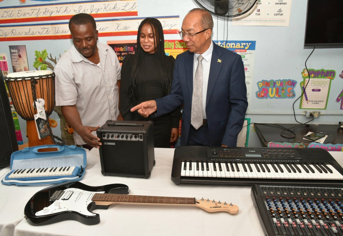 National Security Ministry Donates Musical Instruments to Kingston High School