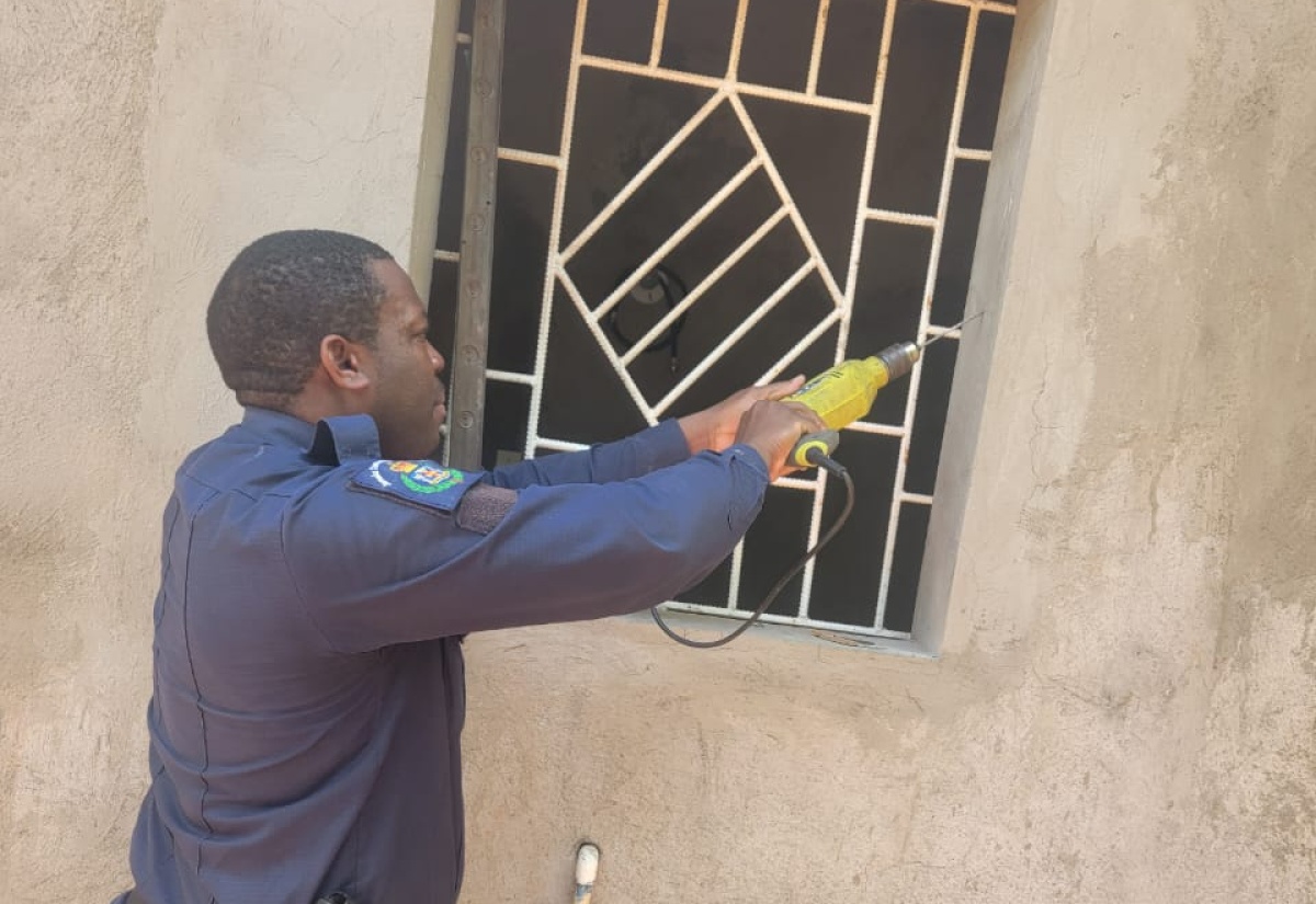Guanaboa Vale Police Refurbish Residential Home on Labour Day