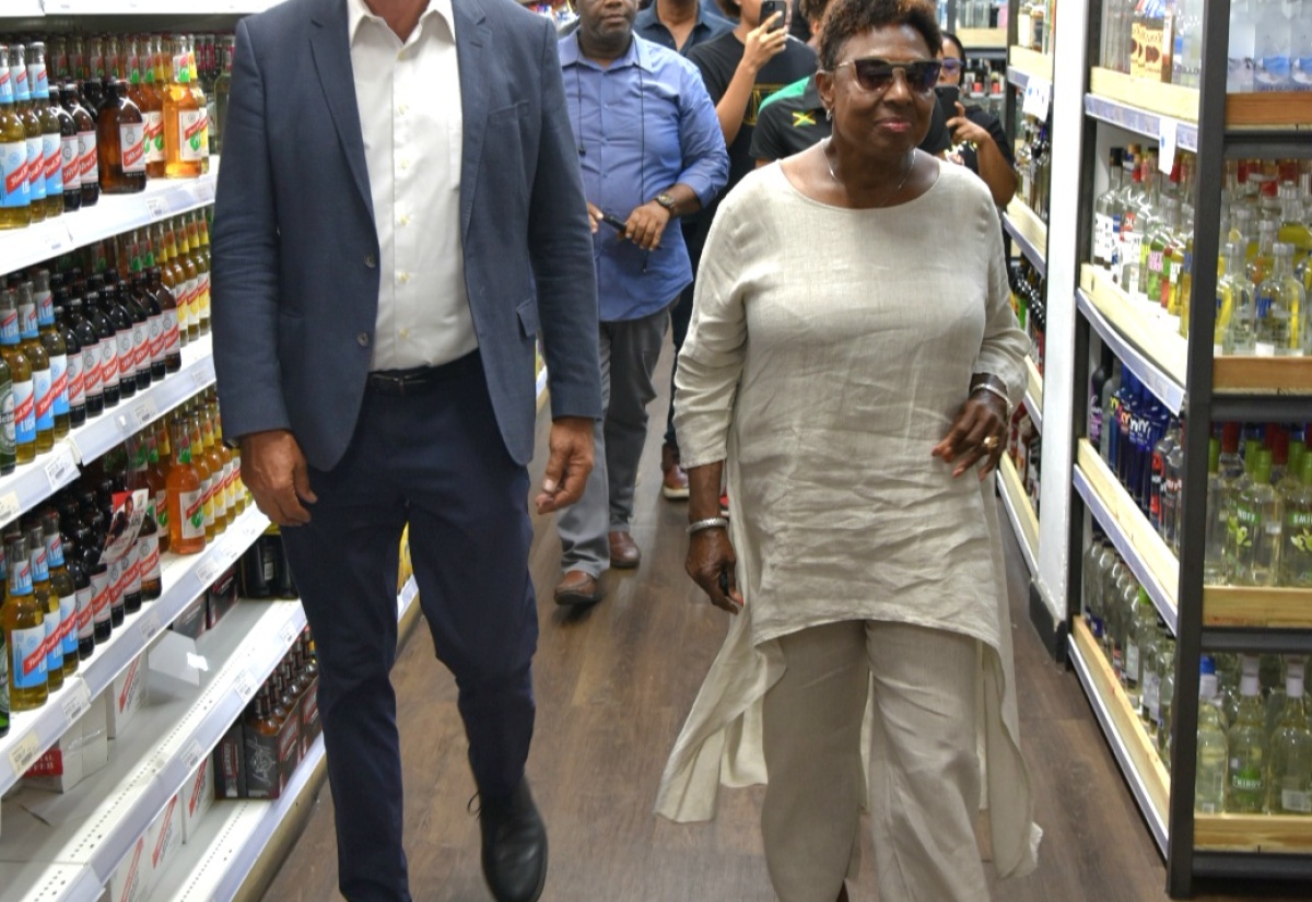 PHOTOS: Minister Grange Opens S Foods Supermarket