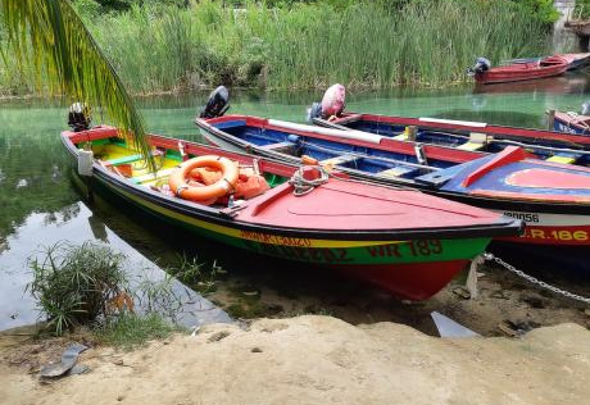 MAJ Appeals to Fishers to Heed Hurricane Warnings