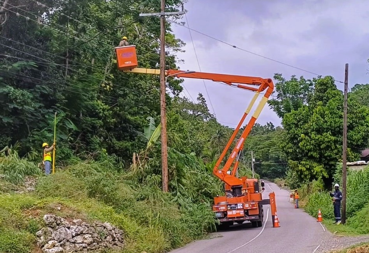 A Jamaica Public Service Company (JPS) crew carrying out electricity restoration activities in St. Elizabeth.