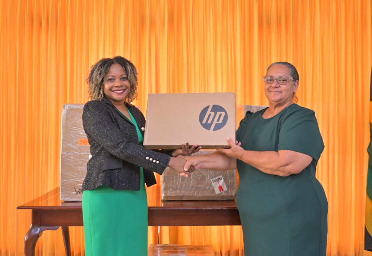 PHOTOS: Jamaica Receives 40 Computers From Cayman Islands