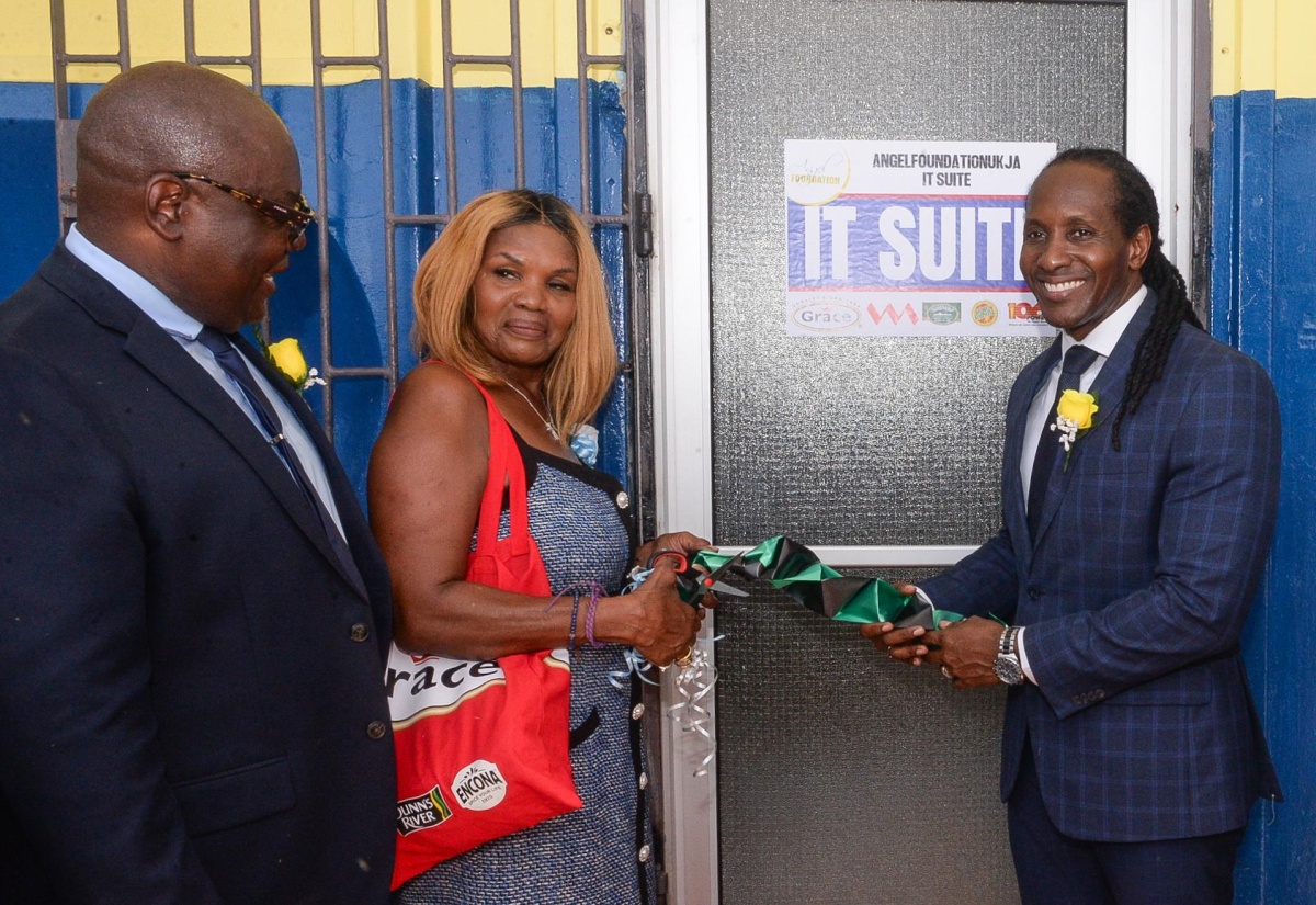 Foundation Sponsors AutoCAD Room at Greater Portmore High School
