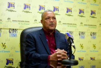 President and Chief Executive Officer (CEO) of the Airports Authority of Jamaica (AAJ), Audley Deidrick, addresses a JIS Think Tank on Tuesday (October 29).

