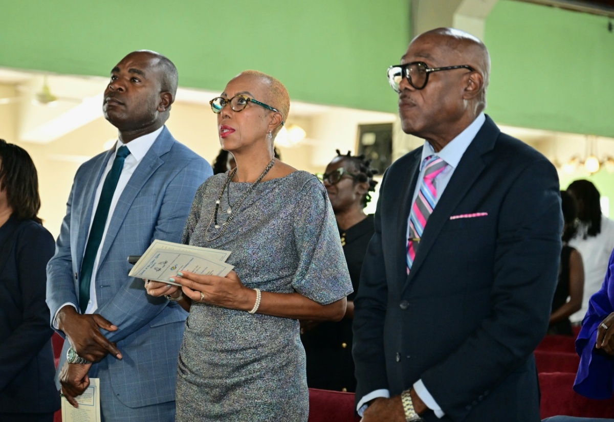 PHOTOS: Civil Service Week Church Service