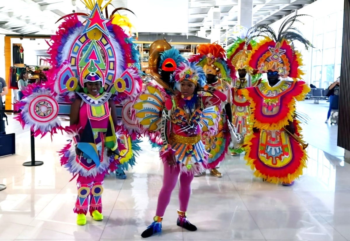 Minister Bartlett Welcomes New Flights from Nassau to Montego Bay