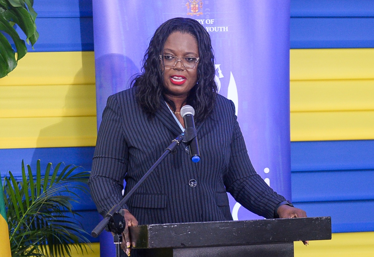 32 PEP High Achievers Receive Government Scholarships