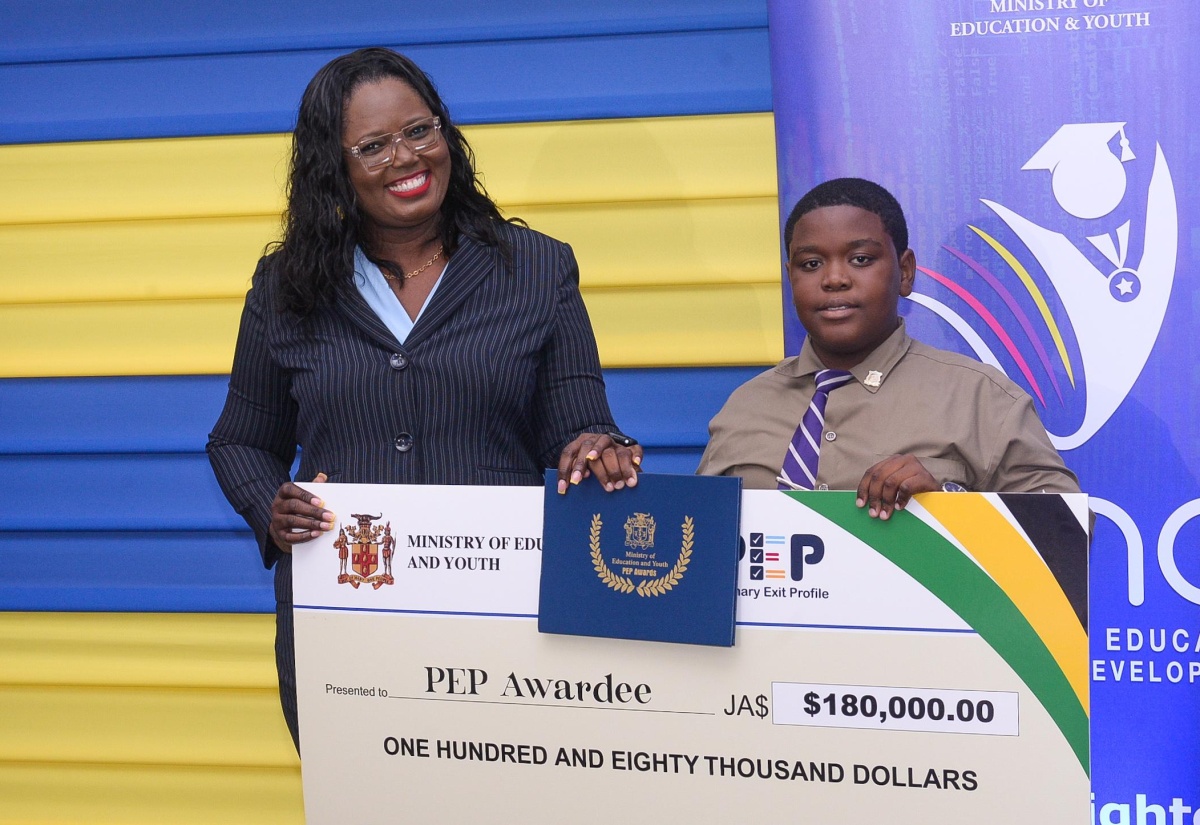 32 PEP High Achievers Receive Government Scholarships
