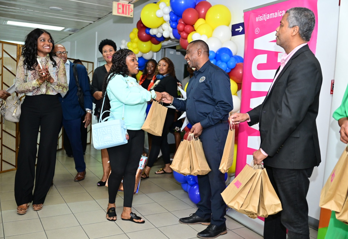 Inaugural Flight Ceremony for LIAT20 Airlines out of Antigua to NMIA (PHOTOS)