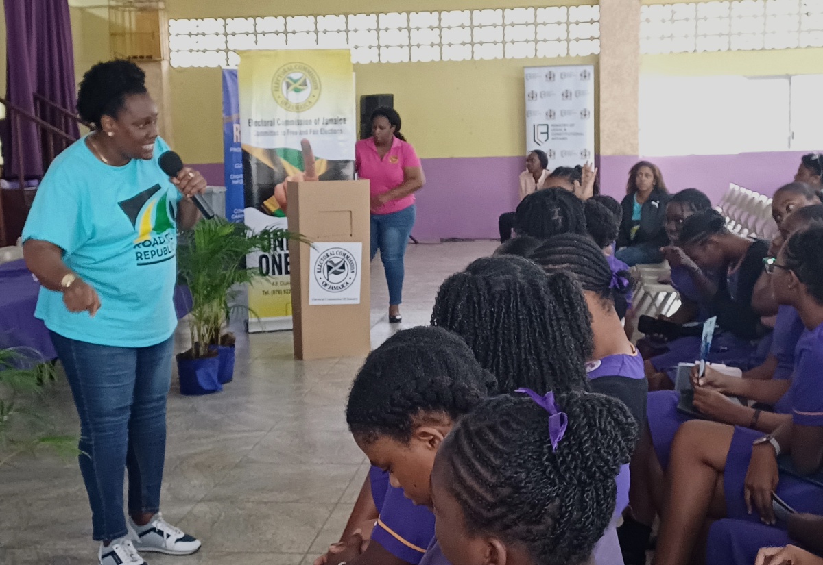 Road to Republic School Engagement Session Series Makes Stop in St. Ann