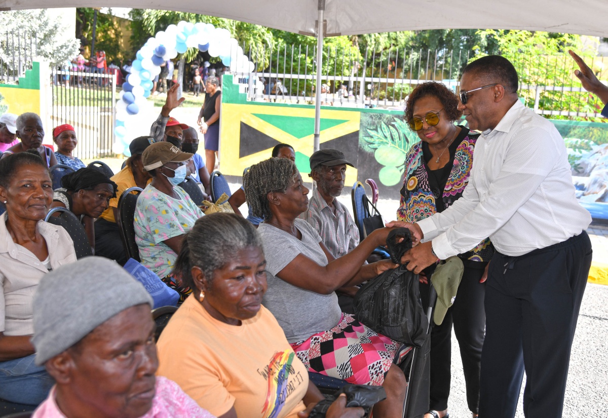 Houses of Parliament Bring Christmas Cheer to Children, Senior Citizens