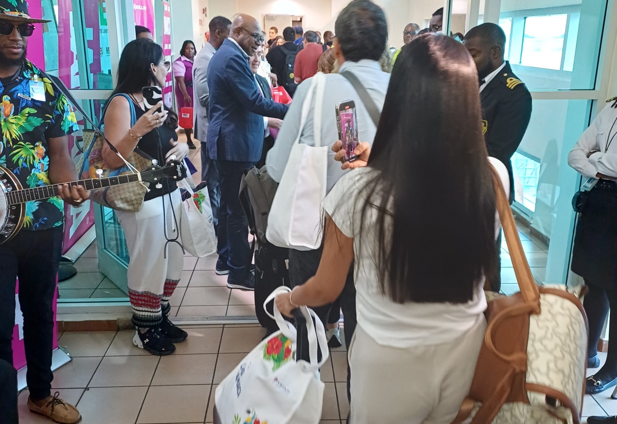 Jamaica Welcomes Inaugural LATAM Airlines Flight From Peru