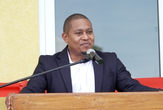 Minister of Agriculture, Fisheries and Mining, Hon. Floyd Green, addresses the opening ceremony for a tissue culture laboratory established at the College of Agriculture, Science and Education (CASE) in Portland on January 24.

